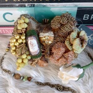 Mary Frances After 5 Appliqué Vineyard Wine Bottle Grapes Beaded Floral Bag